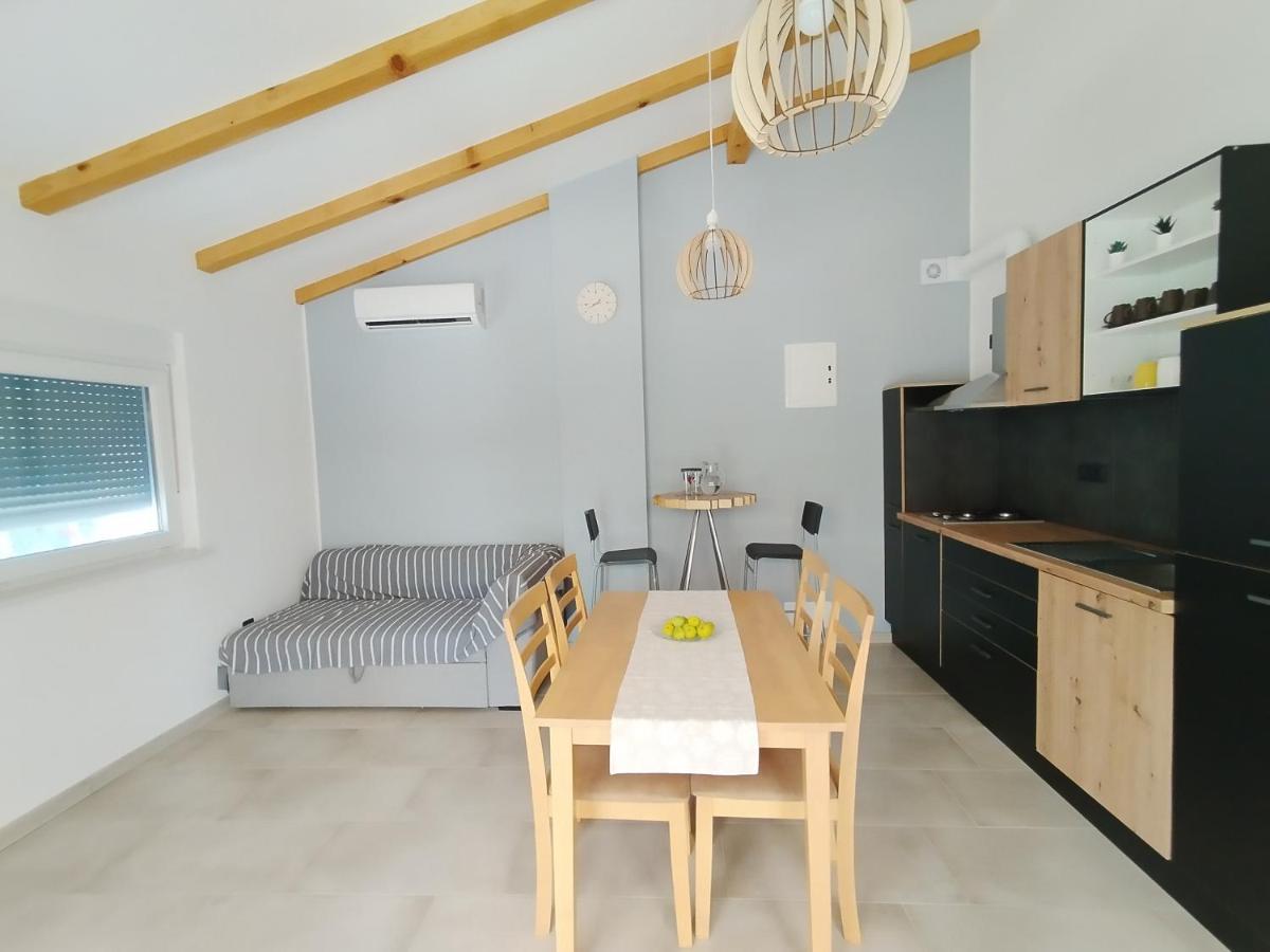 Marti'S House In The Olive Grove Apartment Fazana Bagian luar foto